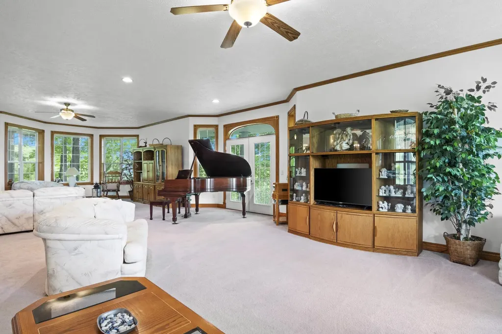 8401 S Sullivan Road Kasson Township MI 49621