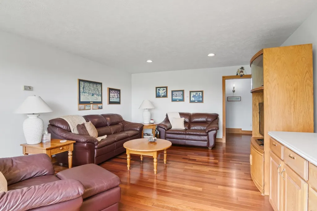 8401 S Sullivan Road Kasson Township MI 49621