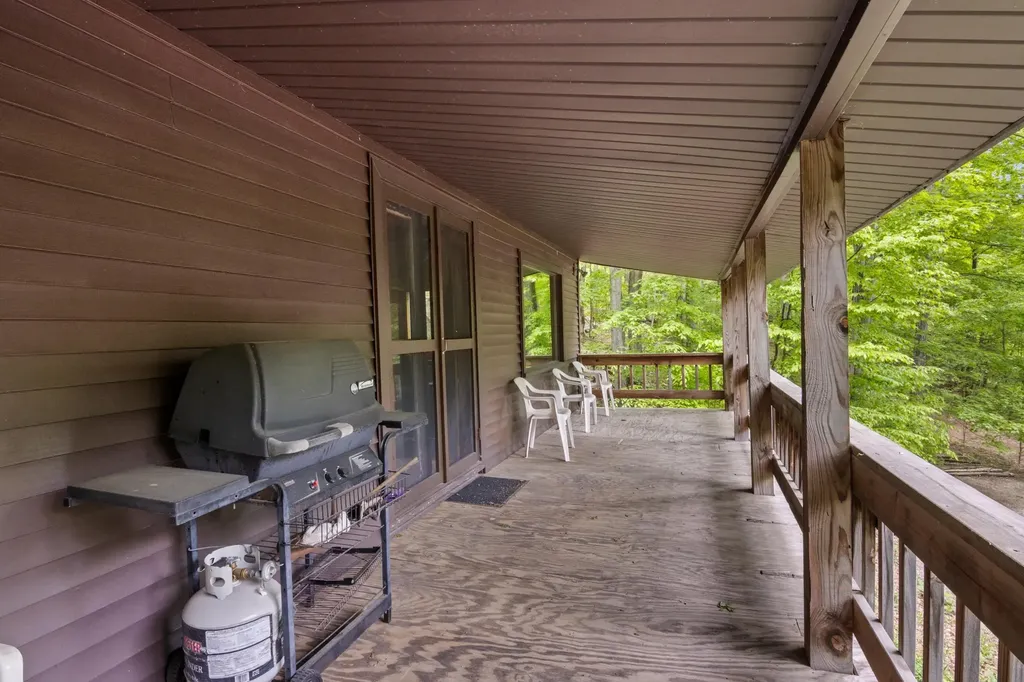 8401 S Sullivan Road Kasson Township MI 49621