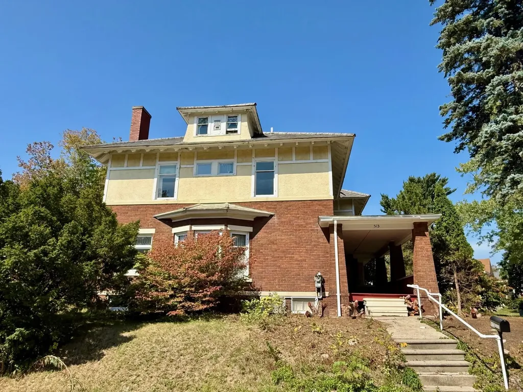 513 E Cass Street Cadillac City MI 49601