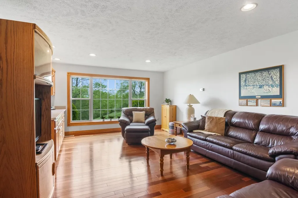 8401 S Sullivan Road Kasson Township MI 49621