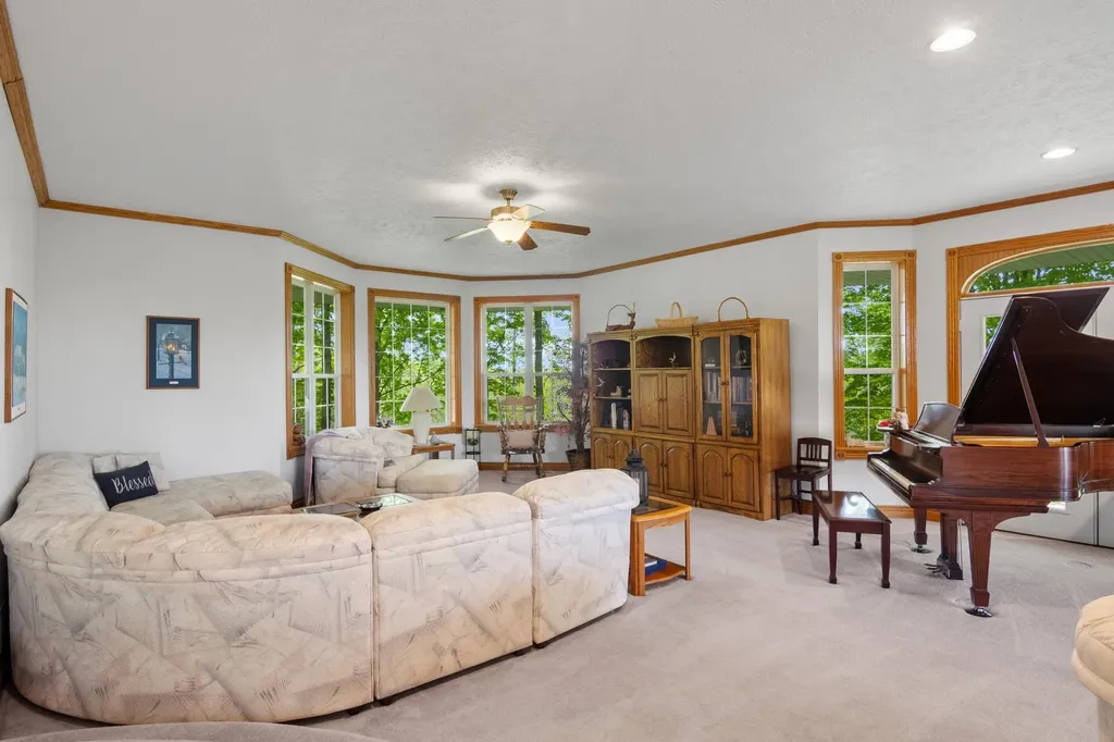 8401 S Sullivan Road Kasson Township MI 49621