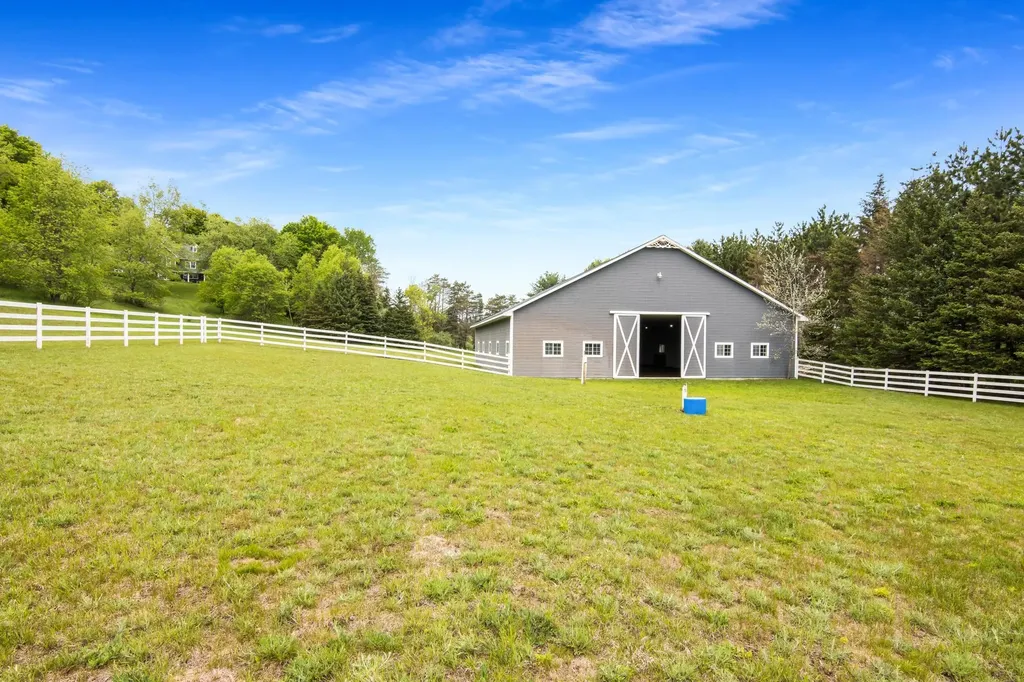 8401 S Sullivan Road Kasson Township MI 49621