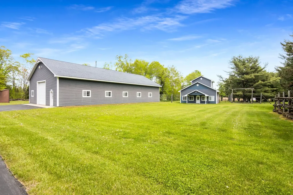 8401 S Sullivan Road Kasson Township MI 49621