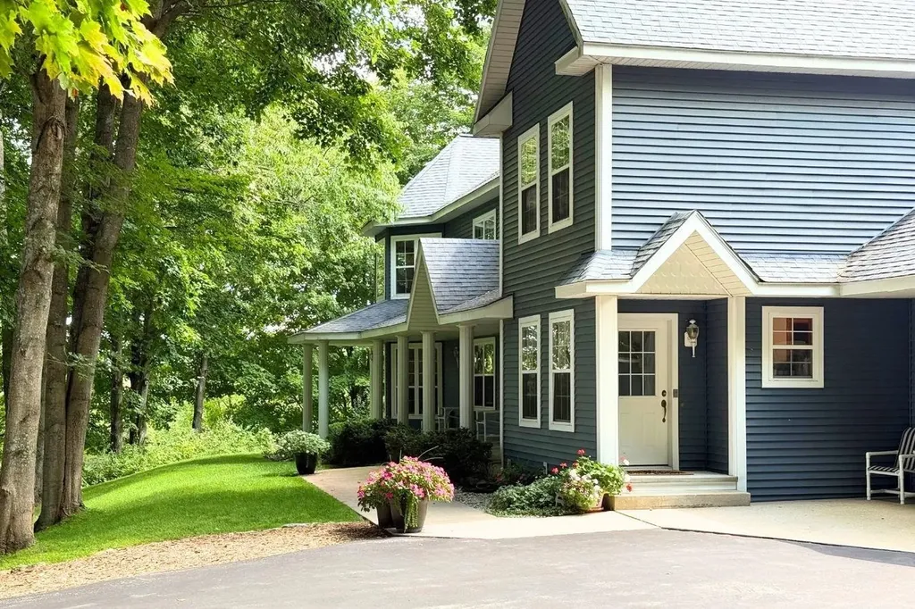 8401 S Sullivan Road Kasson Township MI 49621