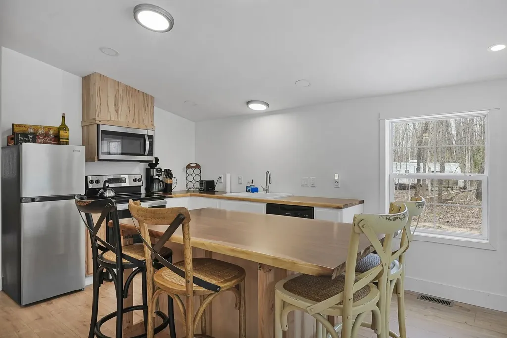 568 NE Plum Valley Road Rapid River Township MI 49659
