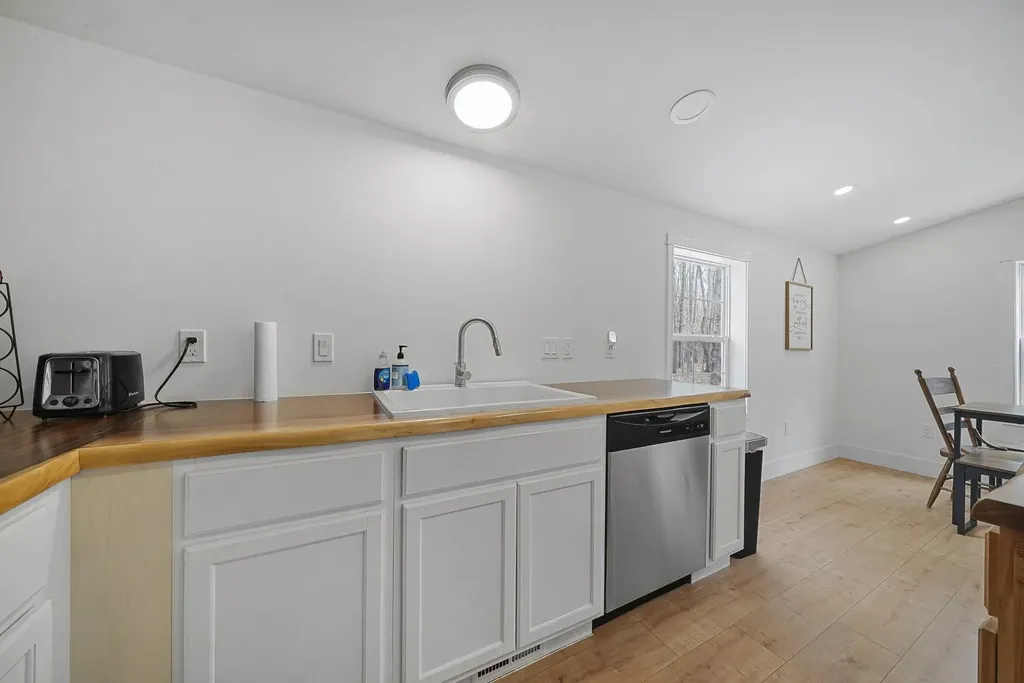 568 NE Plum Valley Road Rapid River Township MI 49659