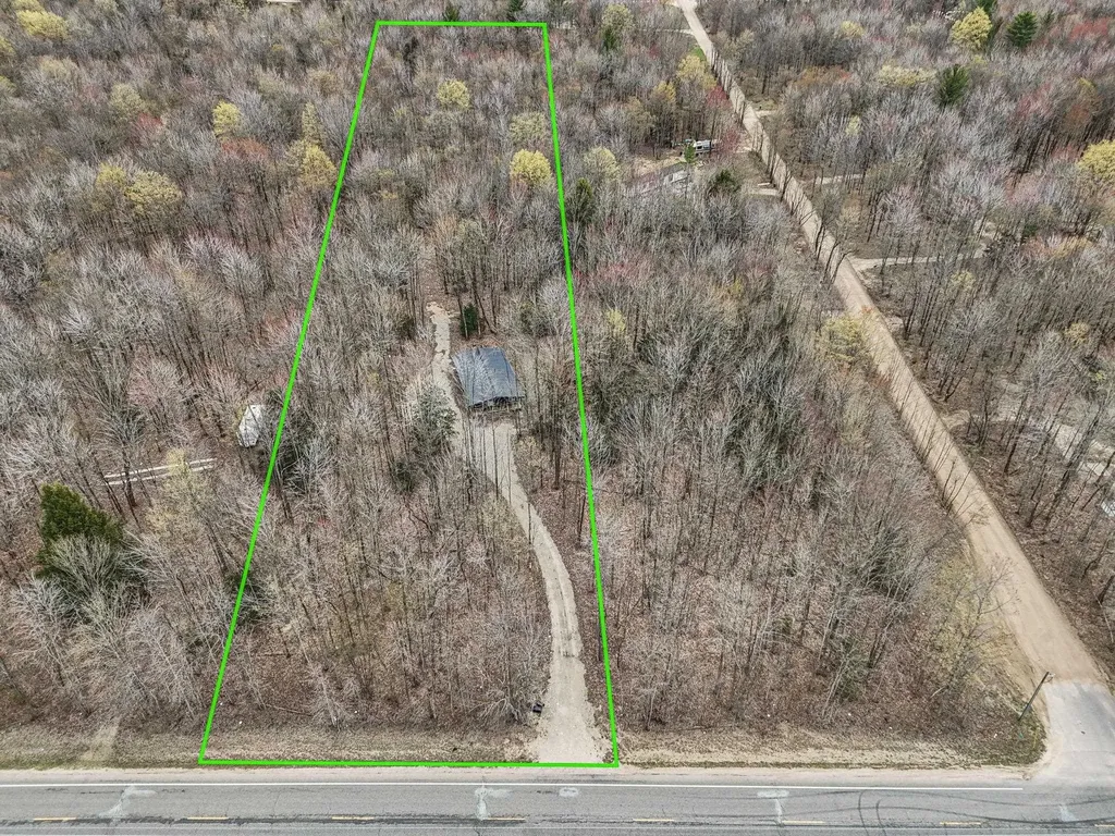 568 NE Plum Valley Road Rapid River Township MI 49659
