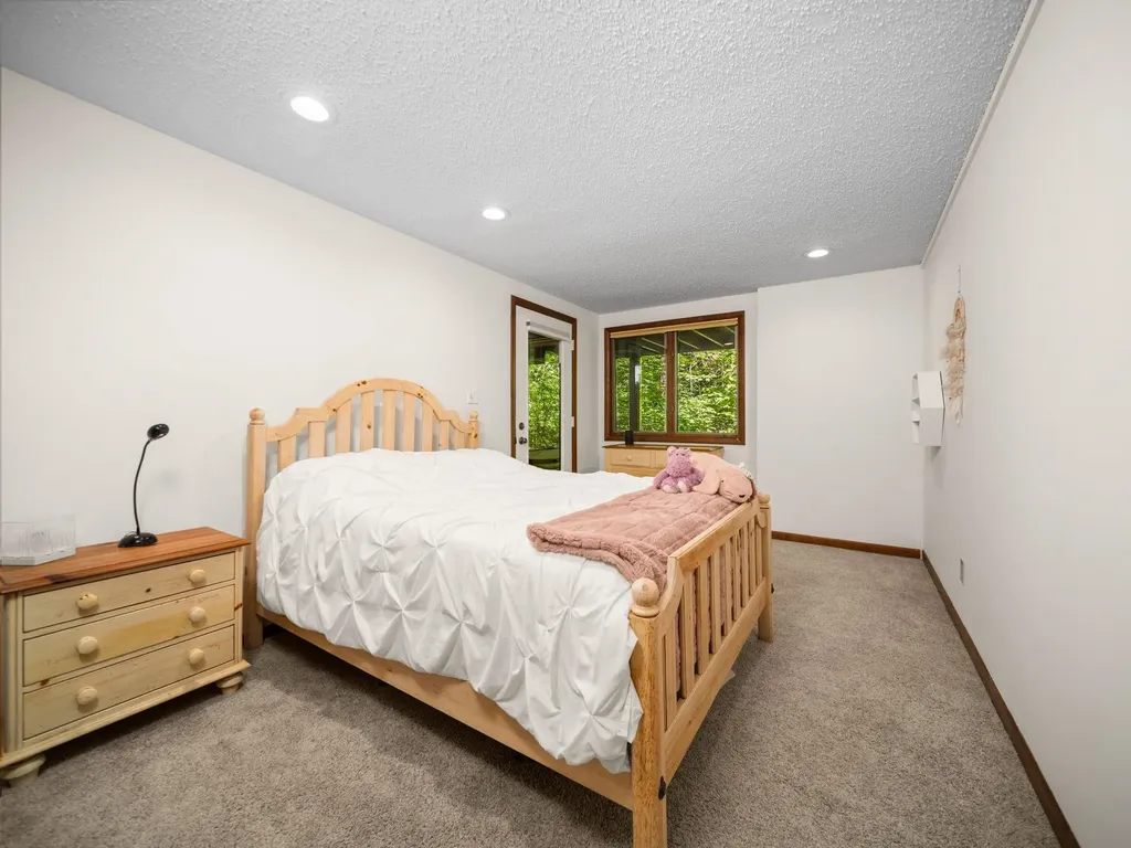 7211 Logan Lane Peninsula Township MI 49686