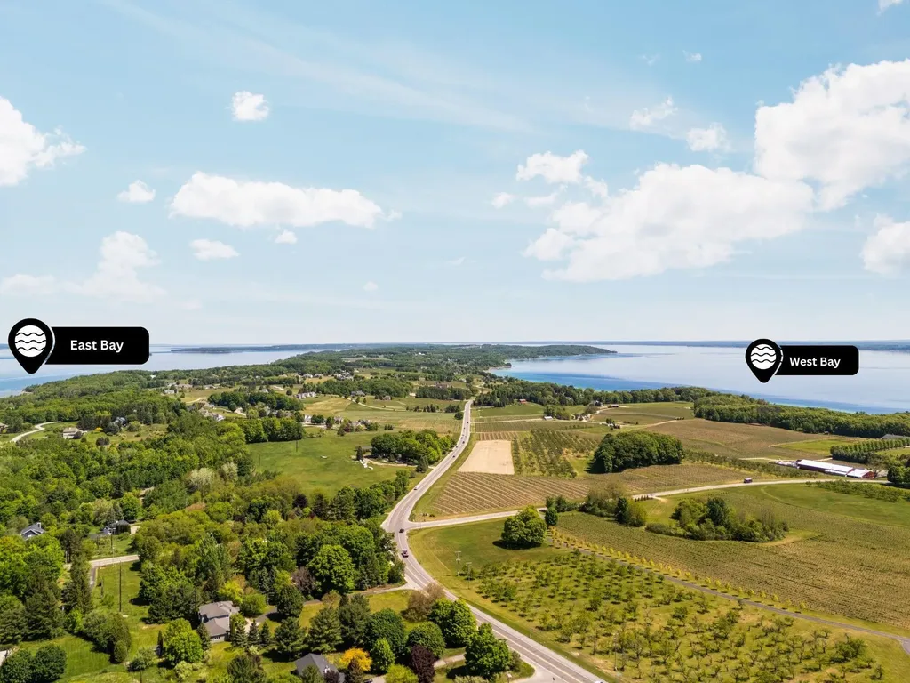 7211 Logan Lane Peninsula Township MI 49686