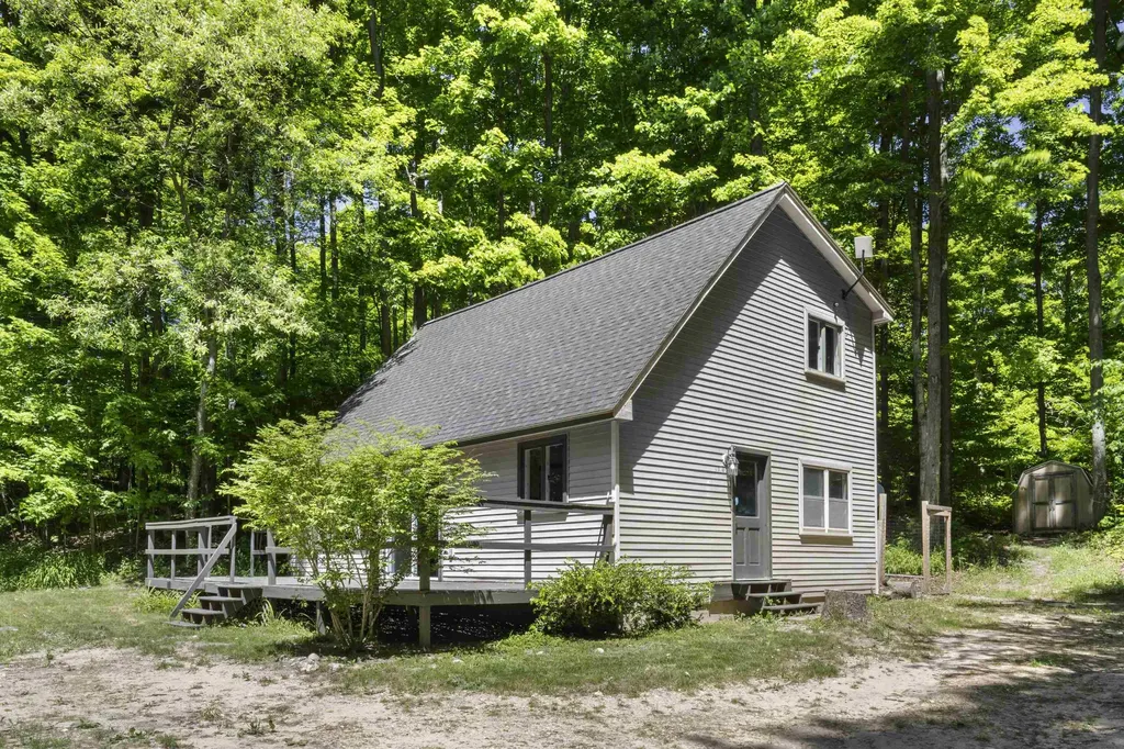9310 Marl Lane Grant Township MI 49620