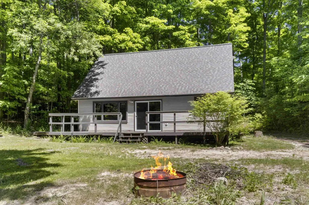 9310 Marl Lane Grant Township MI 49620
