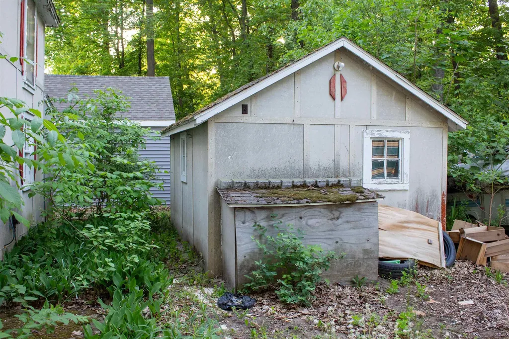 1504 Oak Street Norman Township MI 49689