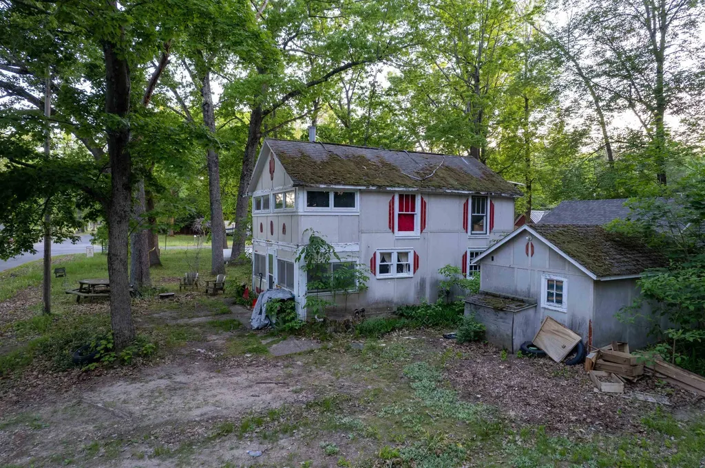 1504 Oak Street Norman Township MI 49689