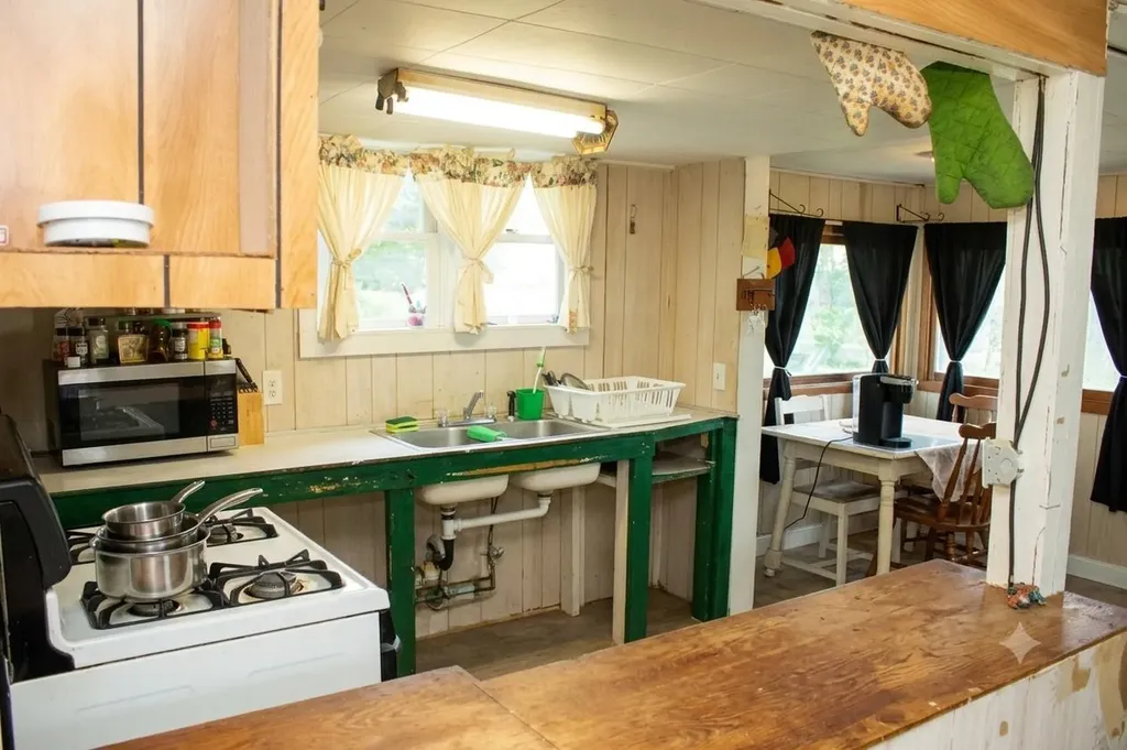 1504 Oak Street Norman Township MI 49689