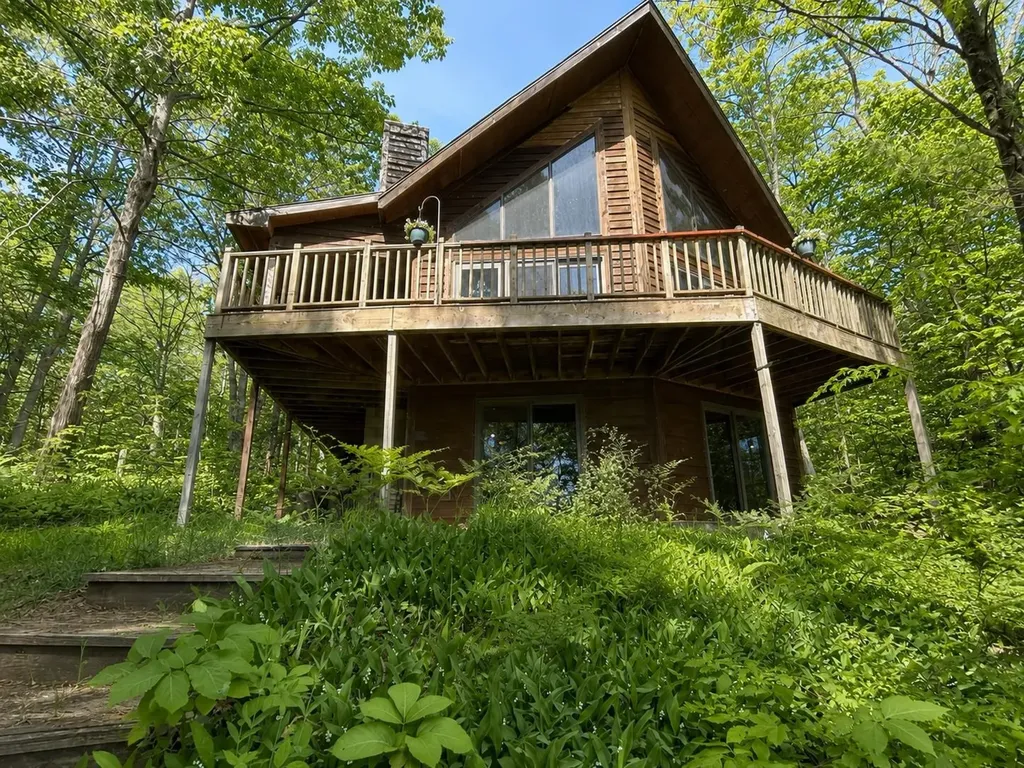 7148 W Blue Lake Road, NE Blue Lake Township MI 49646
