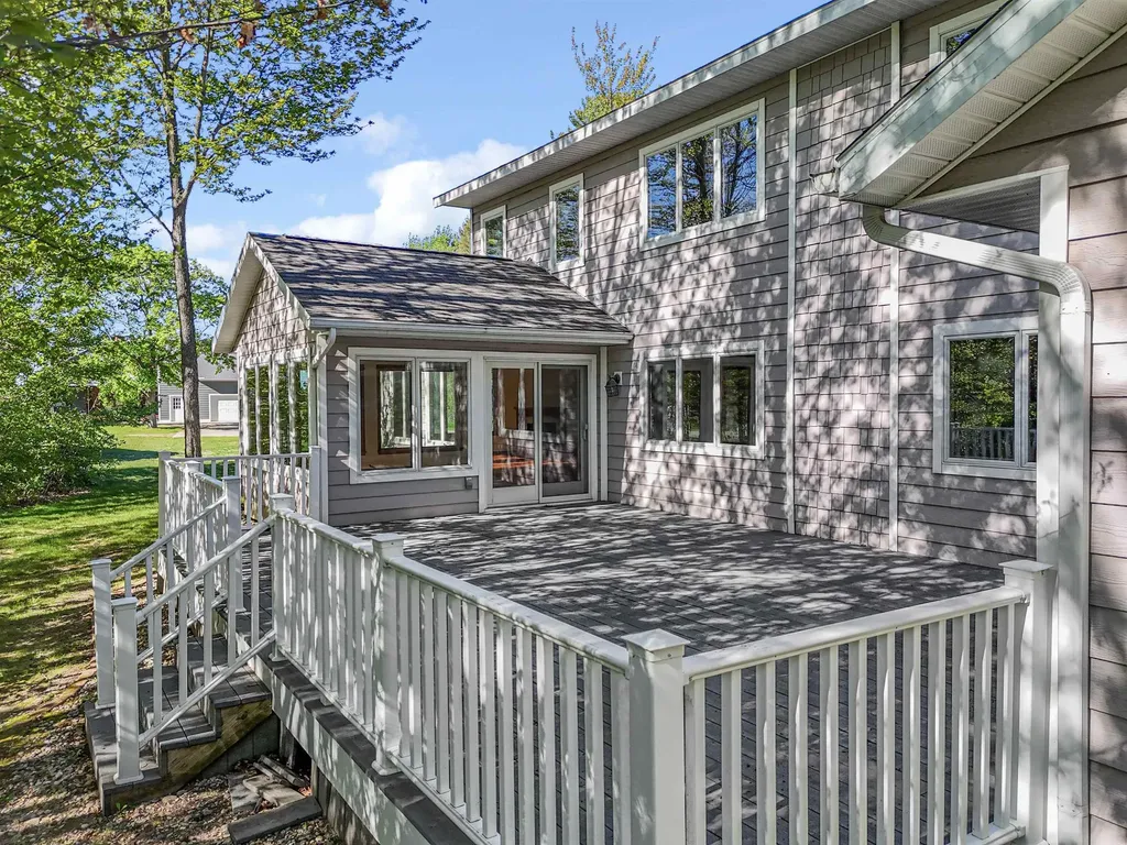 122 Davidsen Shores Drive Cadillac City MI 49601