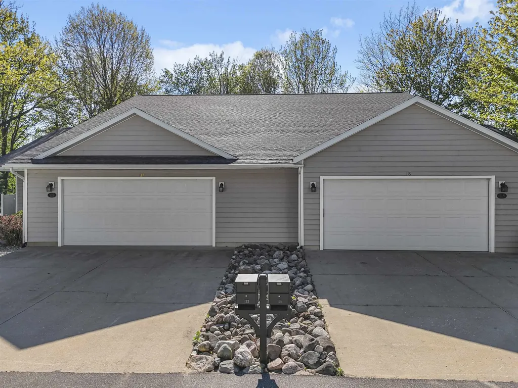 122 Davidsen Shores Drive Cadillac City MI 49601