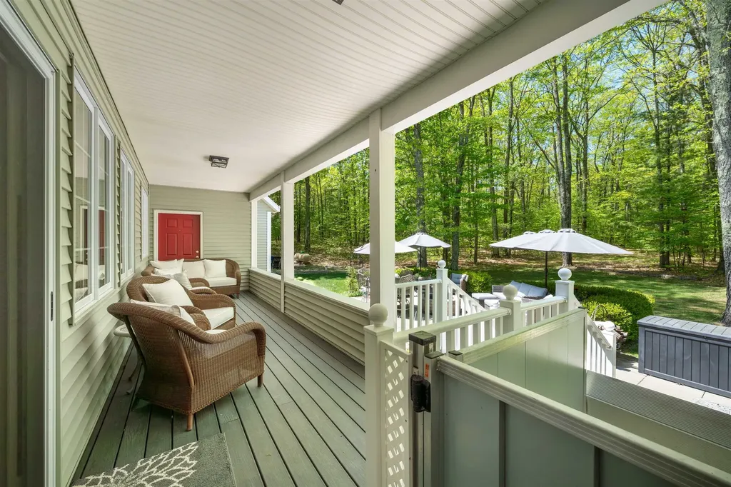 8745 Wheeler Oaks Drive Whitewater Township MI 49690