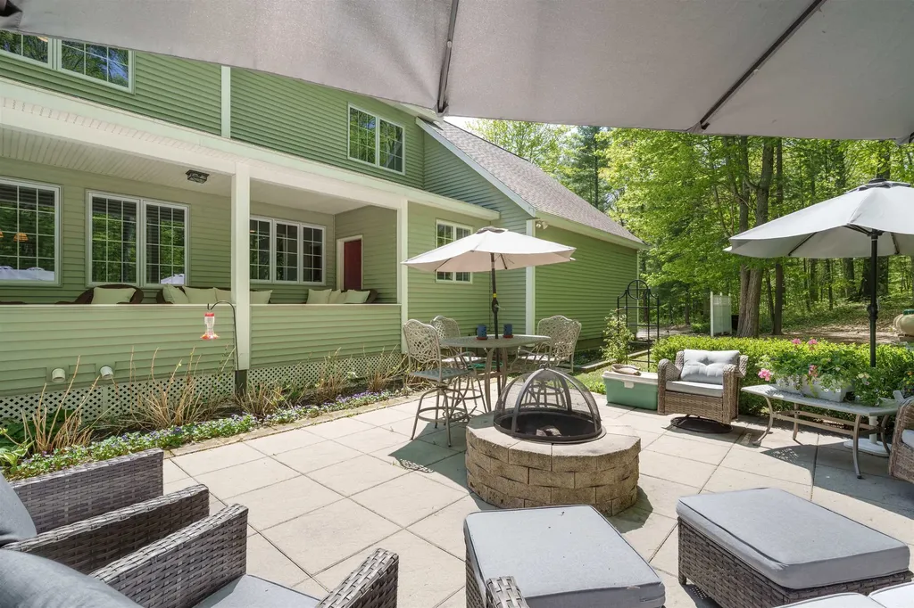 8745 Wheeler Oaks Drive Whitewater Township MI 49690