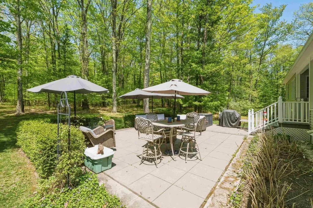 8745 Wheeler Oaks Drive Whitewater Township MI 49690