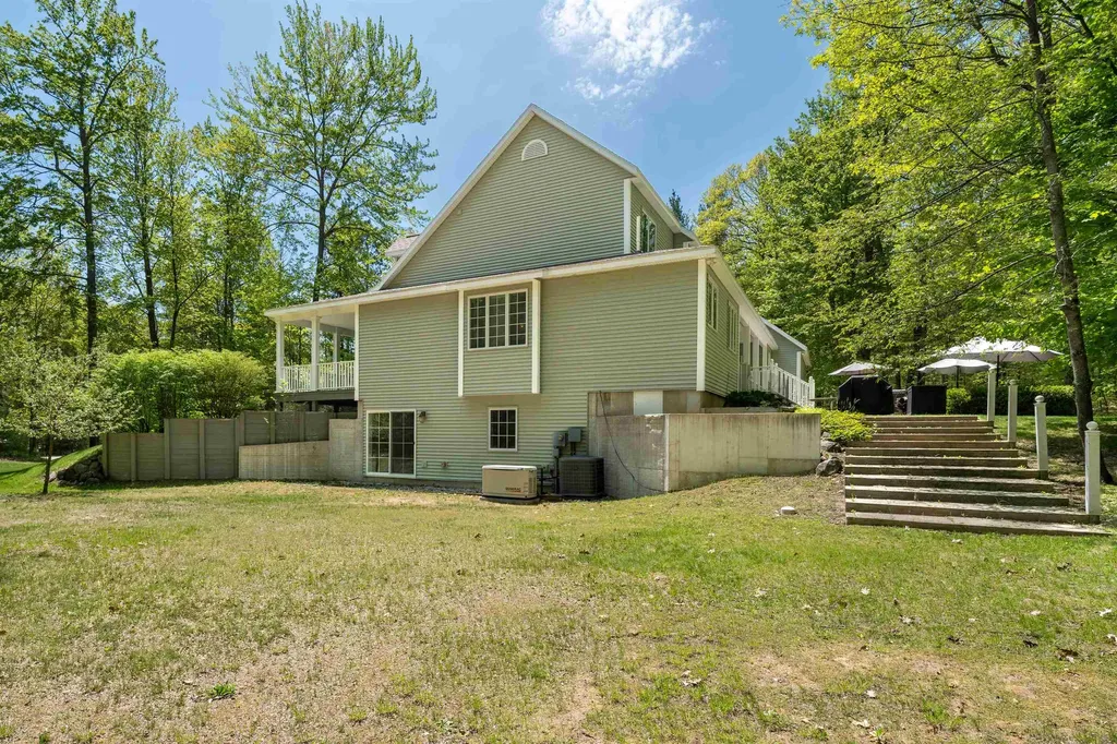 8745 Wheeler Oaks Drive Whitewater Township MI 49690