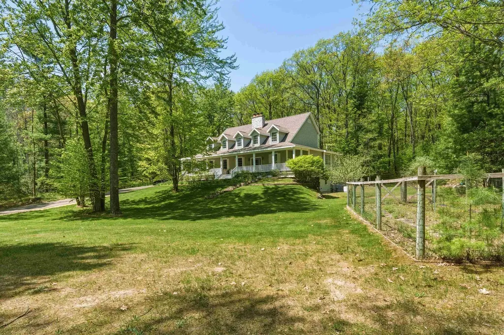 8745 Wheeler Oaks Drive Whitewater Township MI 49690