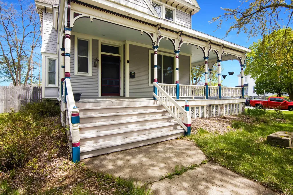 445 E State Street Traverse City City MI 49686