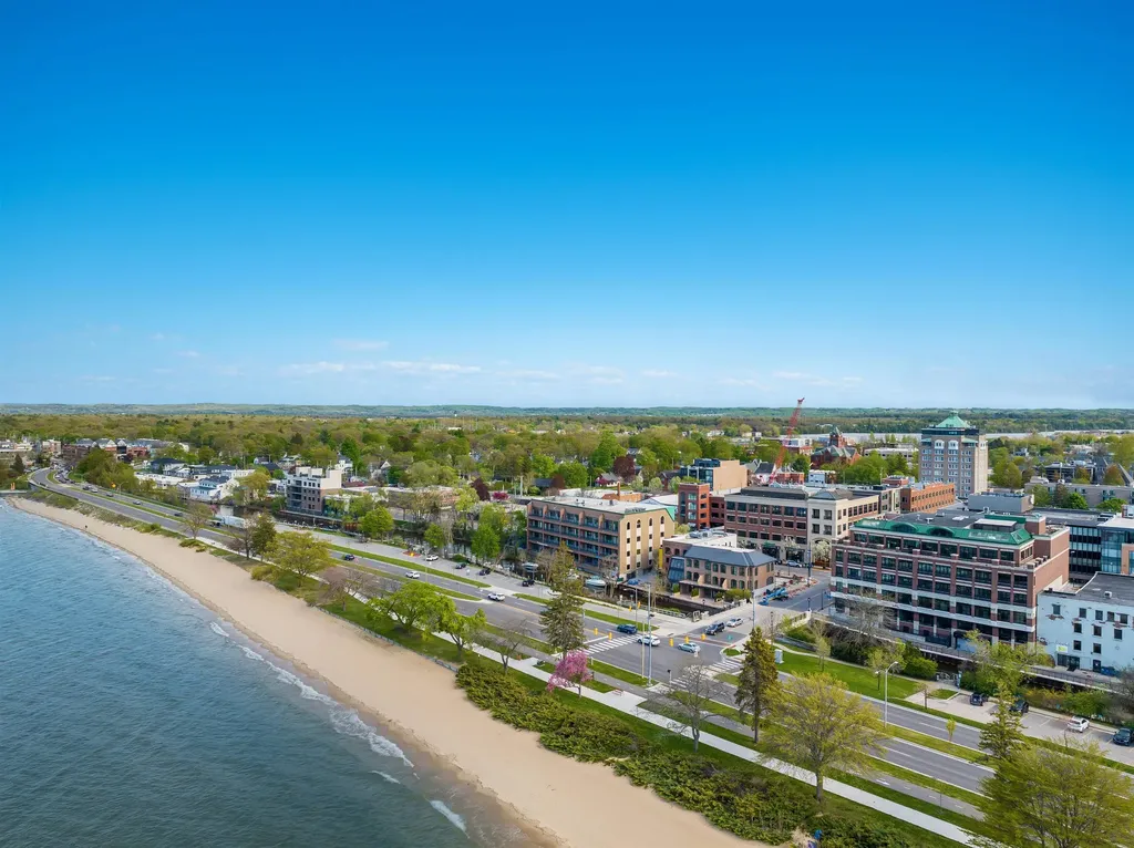 441 E State Street Traverse City City MI 49686