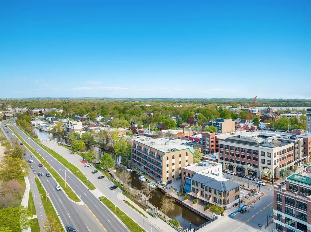 441 E State Street Traverse City City MI 49686
