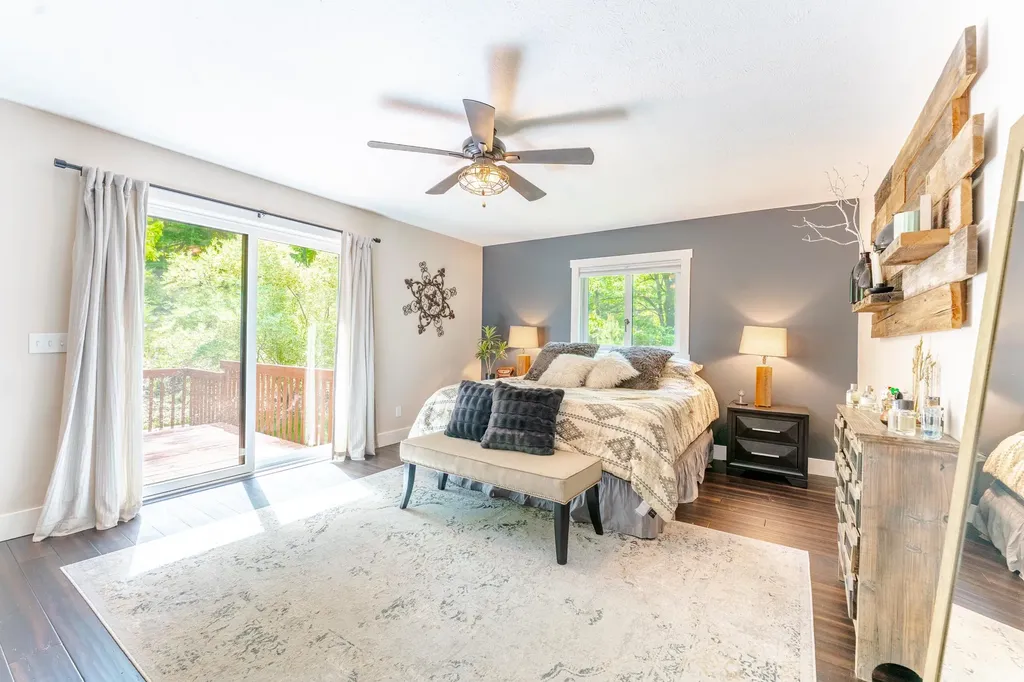 2104 Apple Hill Road East Bay Township MI 49686
