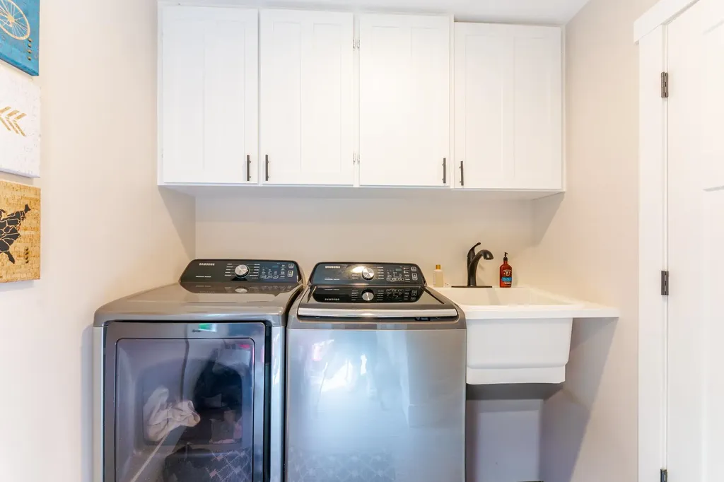 2104 Apple Hill Road East Bay Township MI 49686