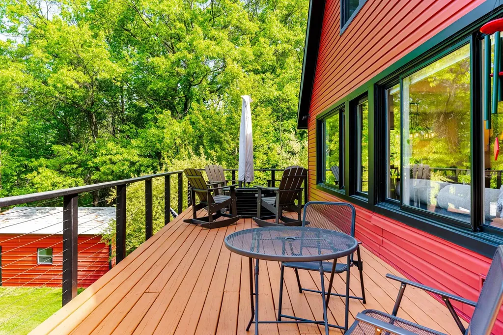 2104 Apple Hill Road East Bay Township MI 49686