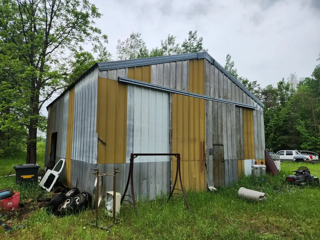 5948 Kniss Road Oliver Township MI 49646