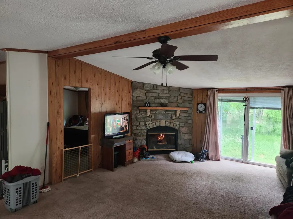 5948 Kniss Road Oliver Township MI 49646