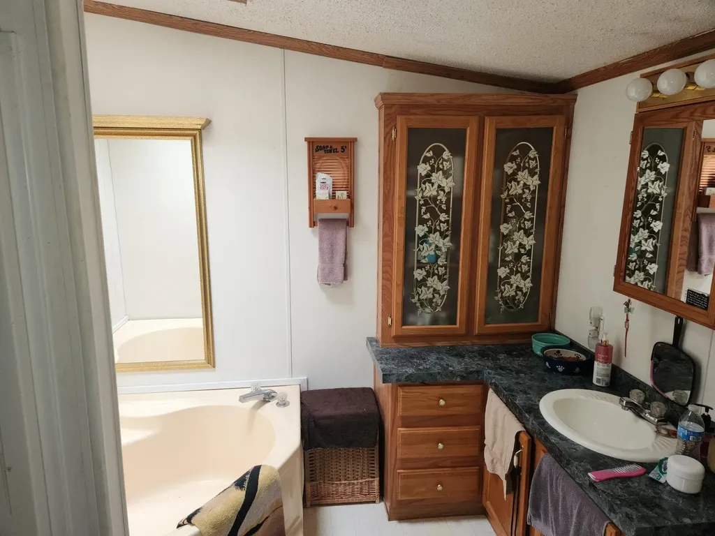 5948 Kniss Road Oliver Township MI 49646