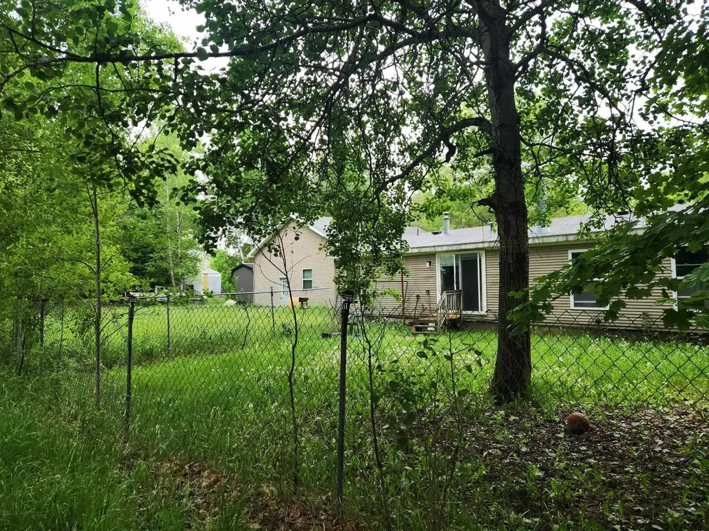 5948 Kniss Road Oliver Township MI 49646