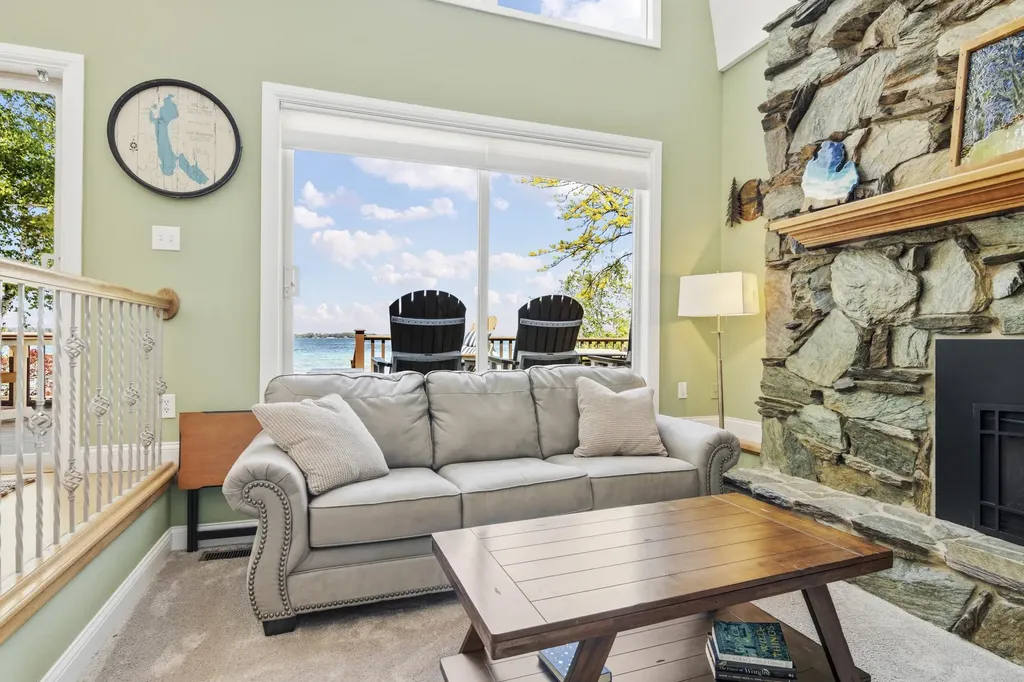 10120 E Elk Lake Drive Milton Township MI 49676