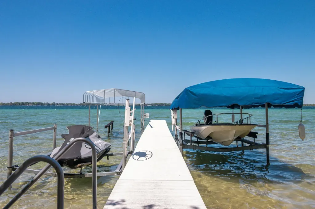 10120 E Elk Lake Drive Milton Township MI 49676