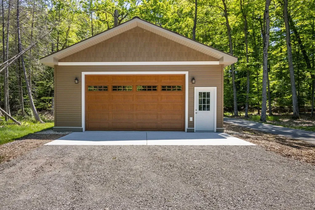 10120 E Elk Lake Drive Milton Township MI 49676