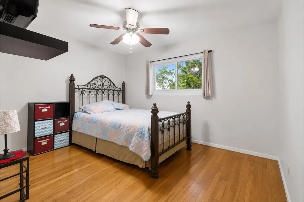 2561 Binghamton Oakland Charter Township MI 48326
