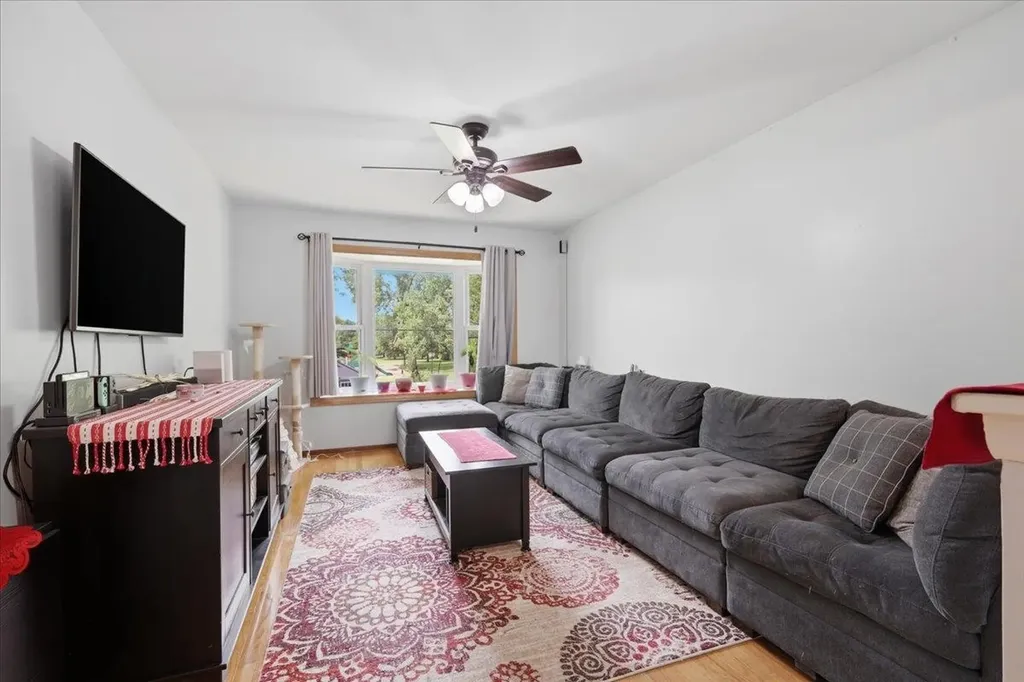 2561 Binghamton Oakland Charter Township MI 48326