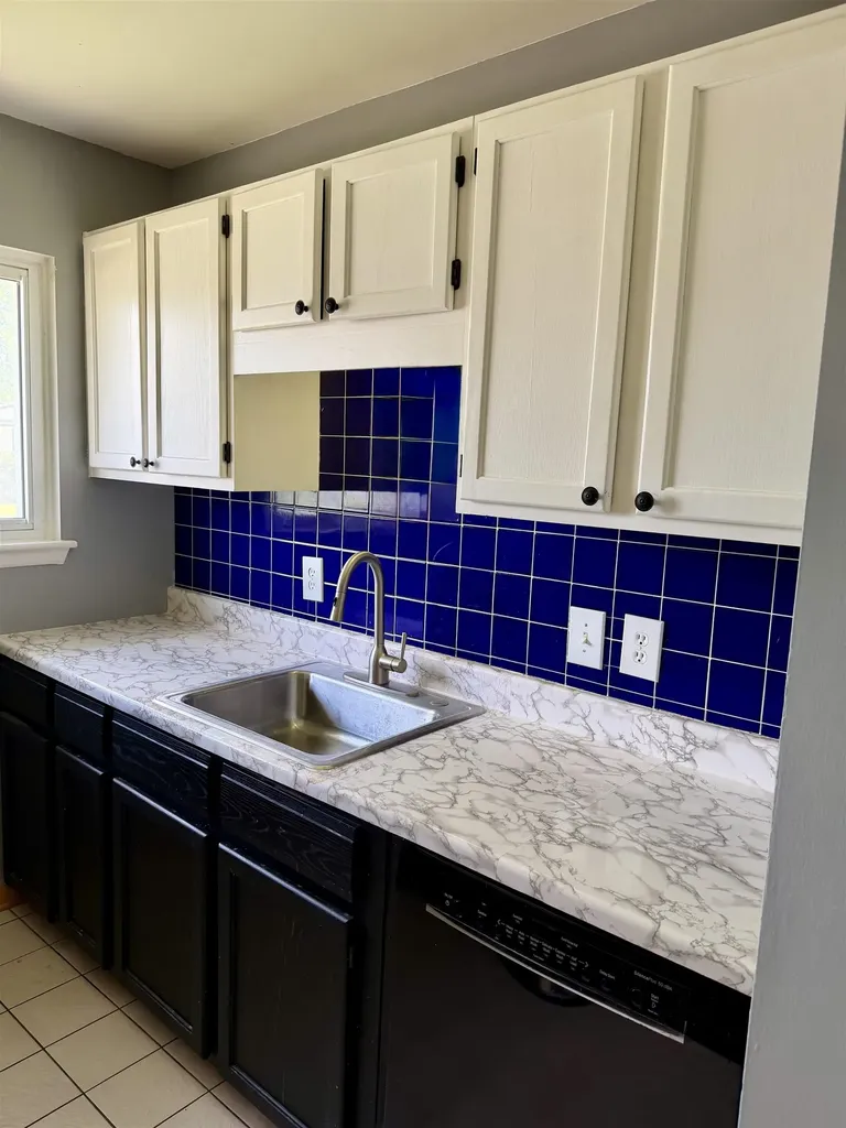 2561 Bingham Oakland Charter Township MI 48326