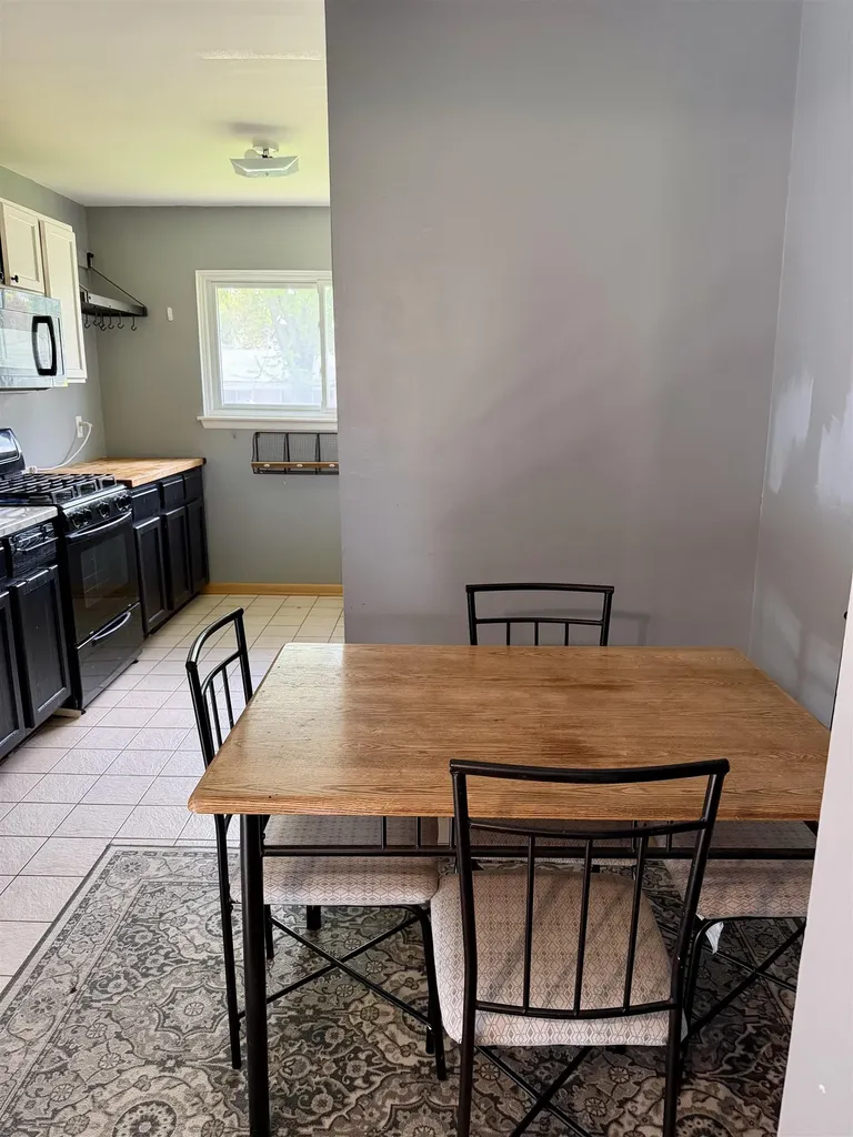 2561 Bingham Oakland Charter Township MI 48326