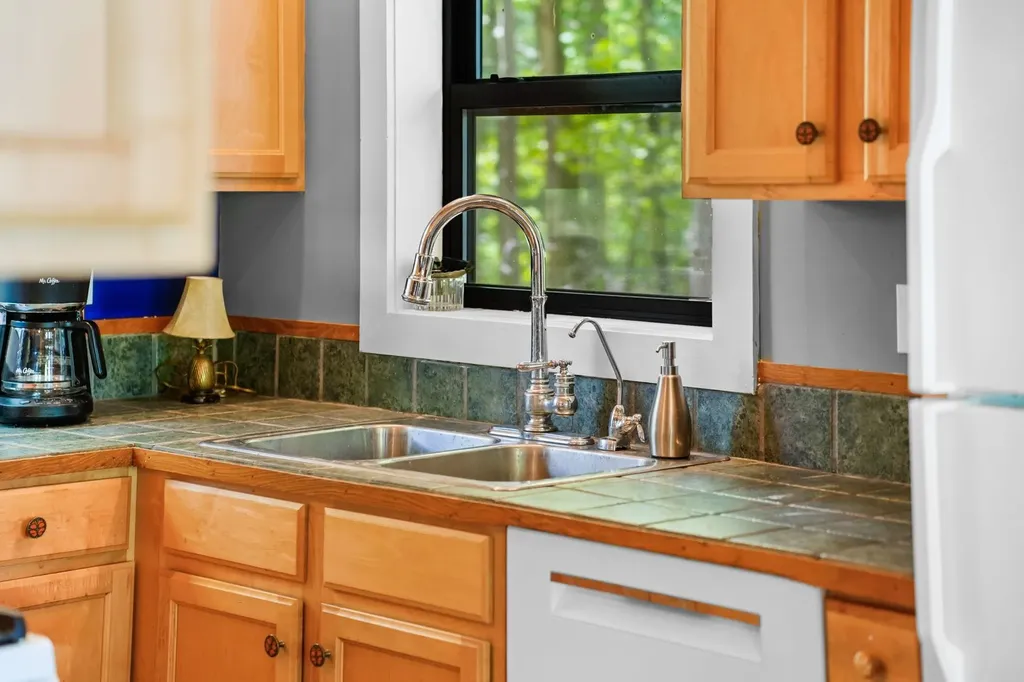 28525 Fox Pointe Trail Peaine Township MI 49782