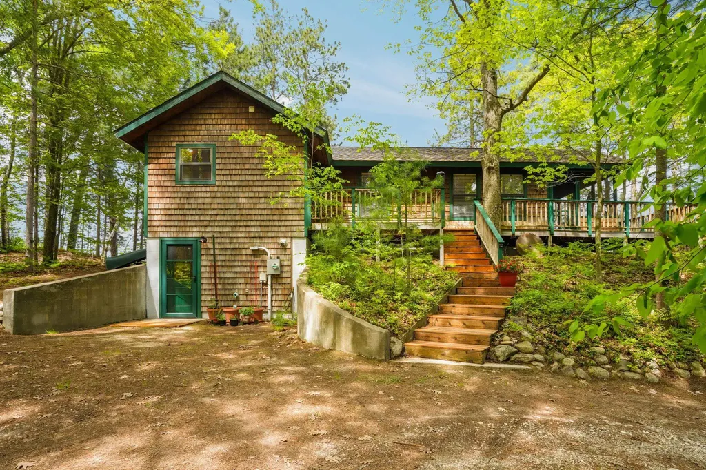28525 Fox Pointe Trail Peaine Township MI 49782