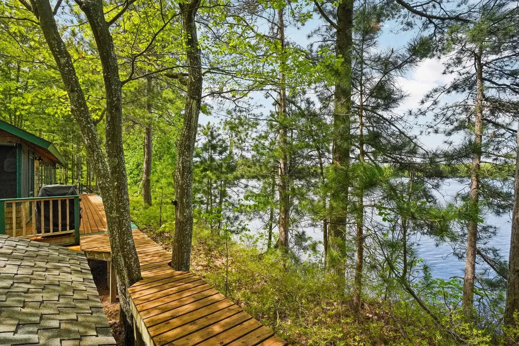28525 Fox Pointe Trail Peaine Township MI 49782