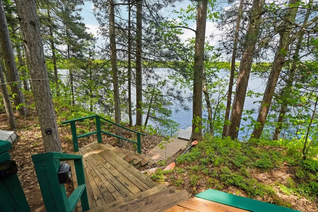 28525 Fox Pointe Trail Peaine Township MI 49782