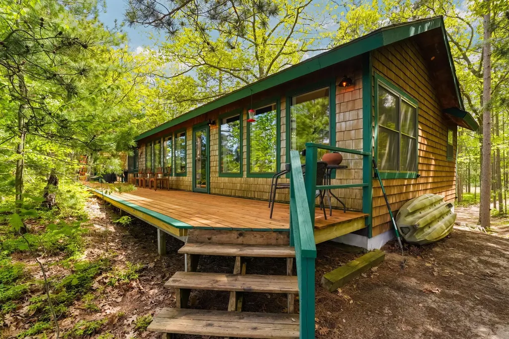 28525 Fox Pointe Trail Peaine Township MI 49782