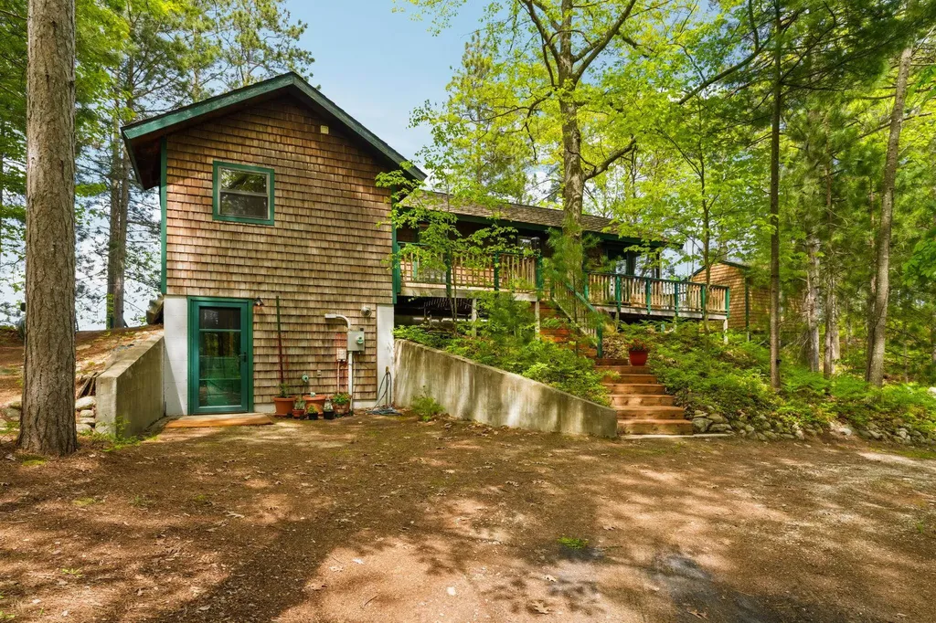 28525 Fox Pointe Trail Peaine Township MI 49782
